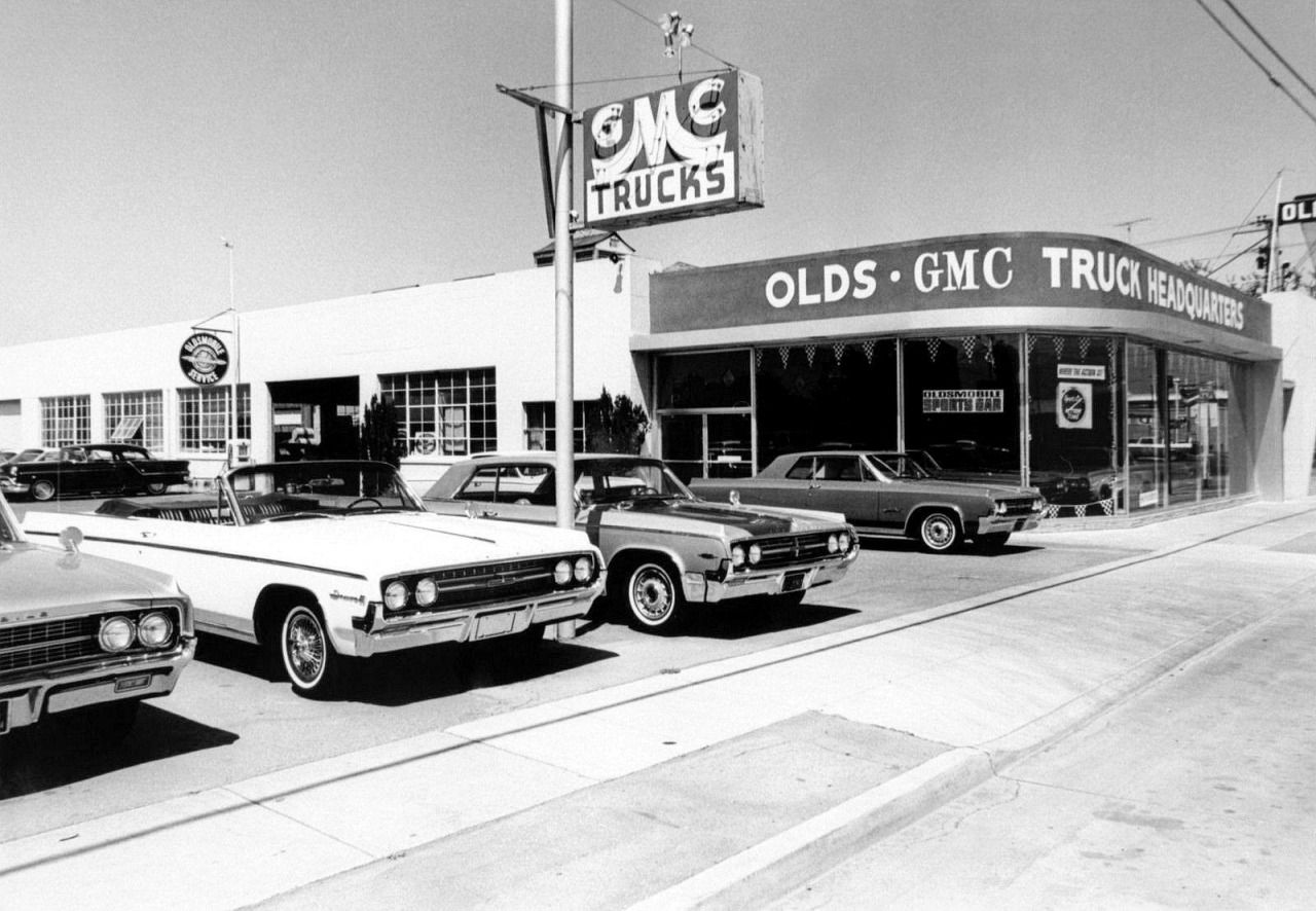 Things to Know Before You Buy a Classic Car
